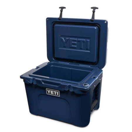 Alternative view of YETI Tundra 35 Navy