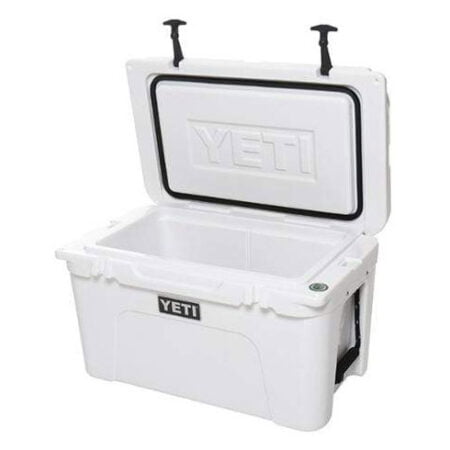 Alternative view of YETI Tundra 45 White